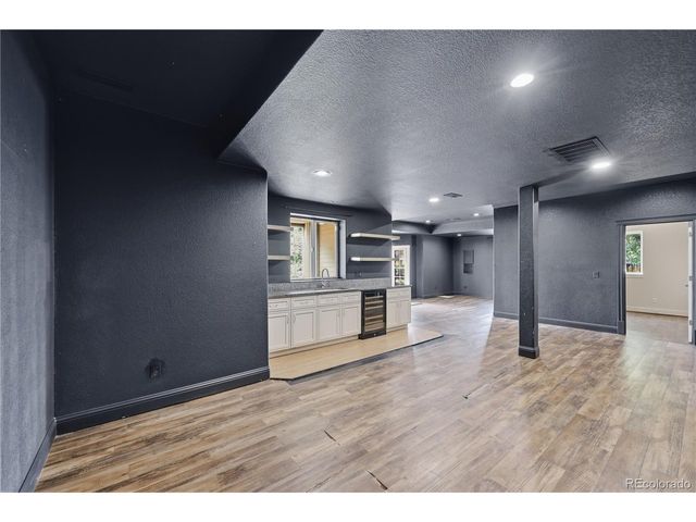 2057 S Ironton Ct, Aurora, CO 80014