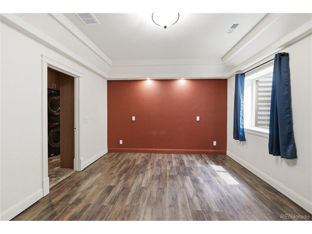 2057 S Ironton Ct, Aurora, CO 80014