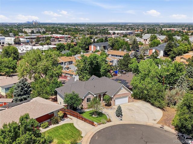 2057 S Ironton Ct, Aurora, CO 80014