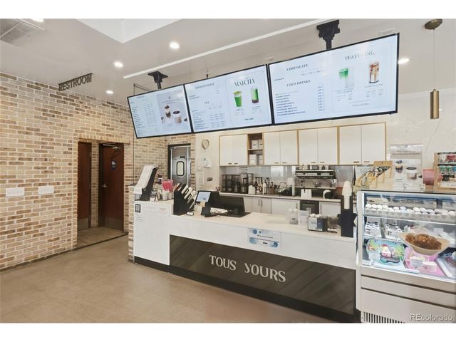2057 S Ironton Ct, Aurora, CO 80014
