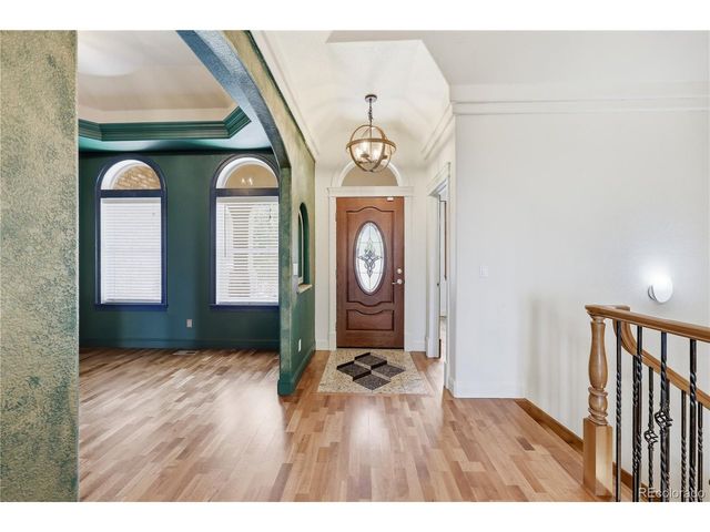 2057 S Ironton Ct, Aurora, CO 80014