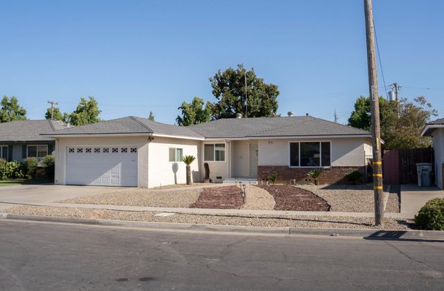 663 E Sample Avenue, Fresno, CA 93710