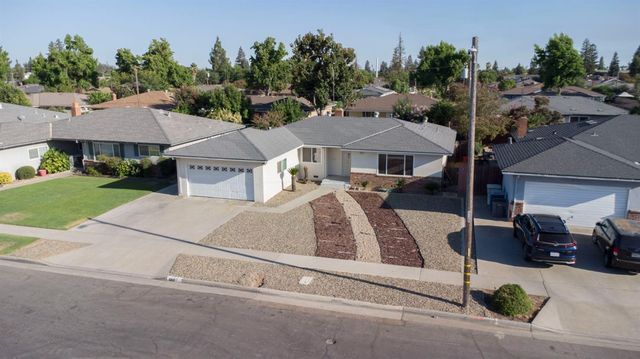 663 E Sample Avenue, Fresno, CA 93710