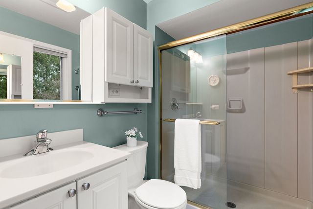 1107 W Francis Drive, Arlington Heights, IL 60005