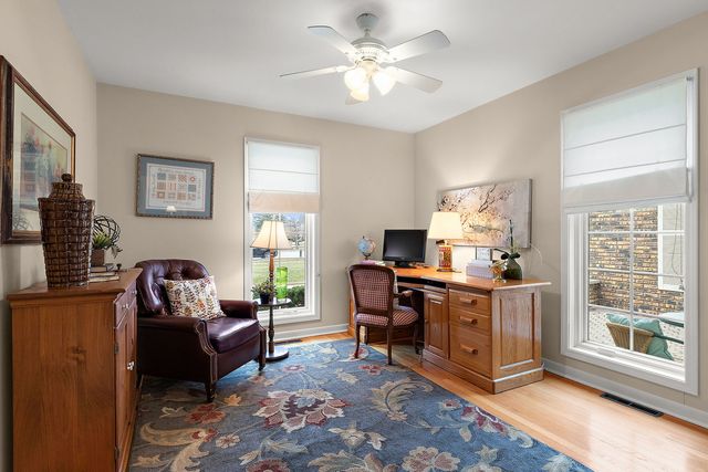 1107 W Francis Drive, Arlington Heights, IL 60005