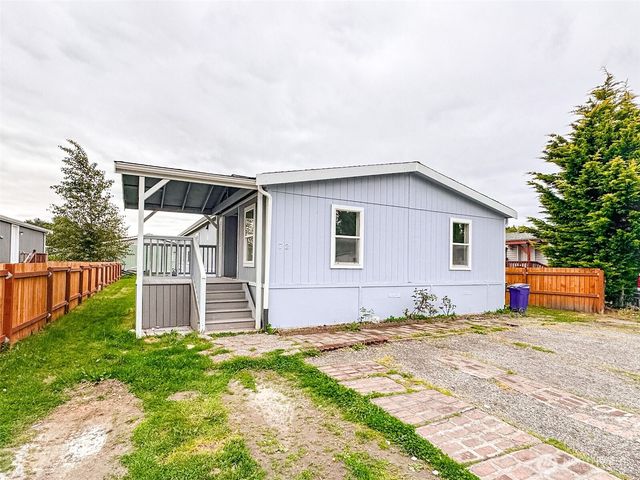 700 N Reed Street #72, Sedro Woolley, WA 98284