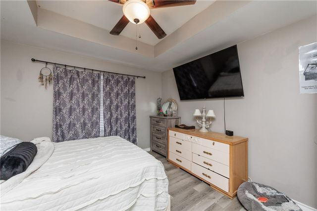 706 Saint Bernadine Dr, Corpus Christi, TX 78418