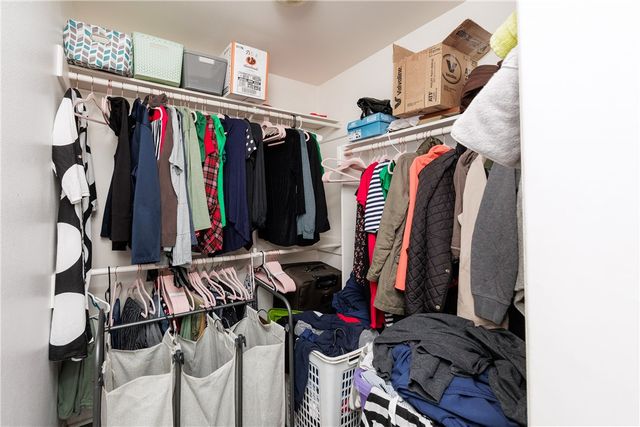 706 Saint Bernadine Dr, Corpus Christi, TX 78418