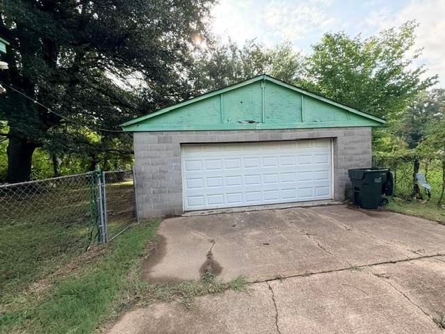 3202 OLD HORN LAKE RD, Memphis, TN 38109