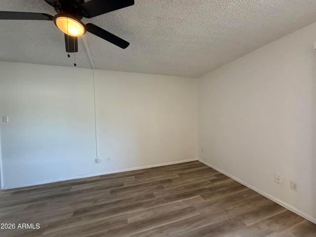 302 E Monte Vista Road Apt D4, Phoenix, AZ 85004