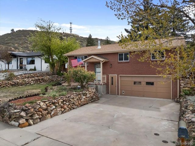 570 Vista Drive, Castle Rock, CO 80104