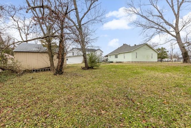 508 E Spruce Street, Rogers, AR 72756