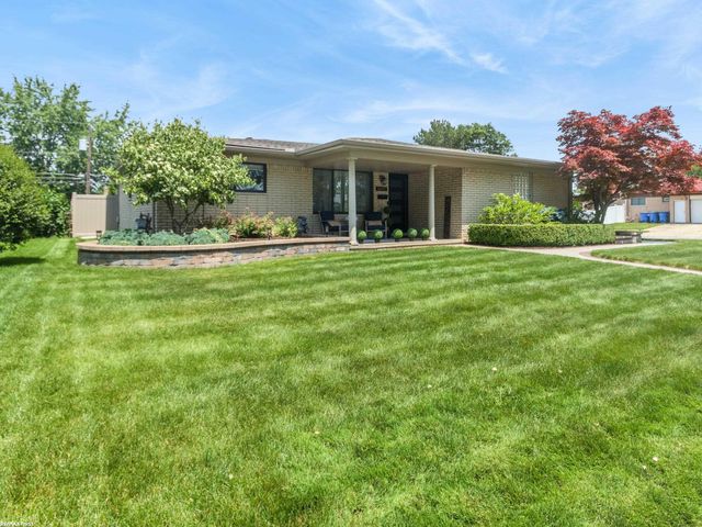 14337 Ivanhoe Street, Warren, MI 48088