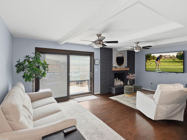 14337 Ivanhoe Street, Warren, MI 48088