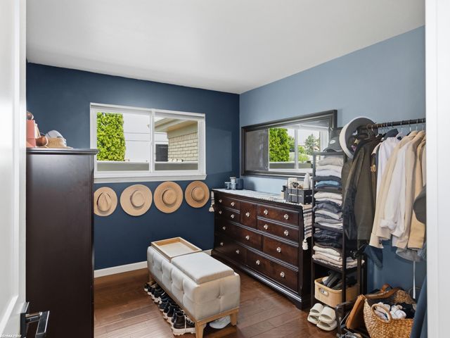 14337 Ivanhoe Street, Warren, MI 48088