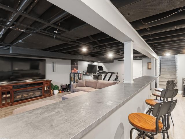 14337 Ivanhoe Street, Warren, MI 48088