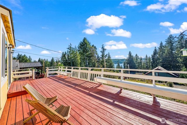 220 E Olympic Drive, Grapeview, WA 98546