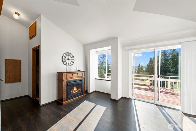 220 E Olympic Drive, Grapeview, WA 98546