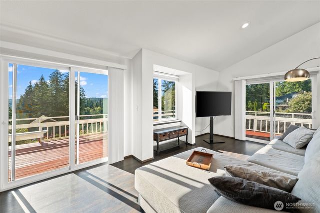 220 E Olympic Drive, Grapeview, WA 98546