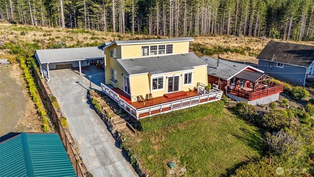 220 E Olympic Drive, Grapeview, WA 98546