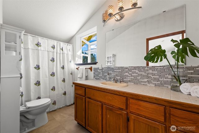 220 E Olympic Drive, Grapeview, WA 98546