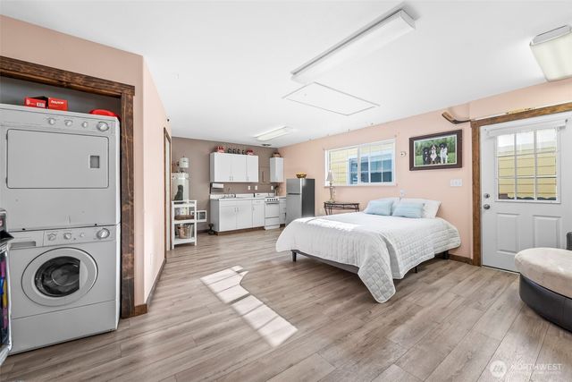 220 E Olympic Drive, Grapeview, WA 98546