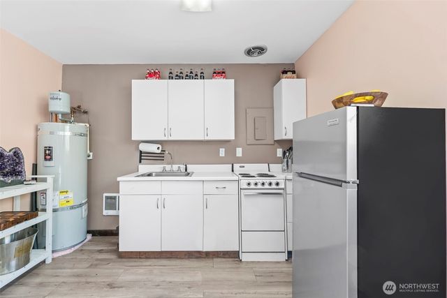 220 E Olympic Drive, Grapeview, WA 98546
