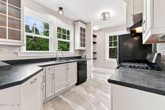 404 Pearl Street, Fayetteville, NC 28303