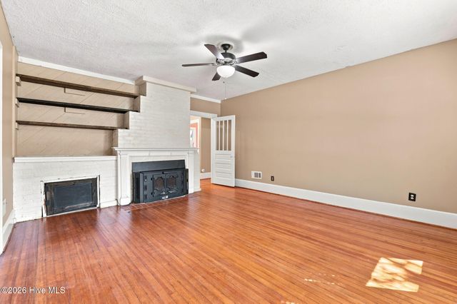 404 Pearl Street, Fayetteville, NC 28303