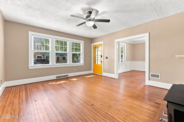 404 Pearl Street, Fayetteville, NC 28303