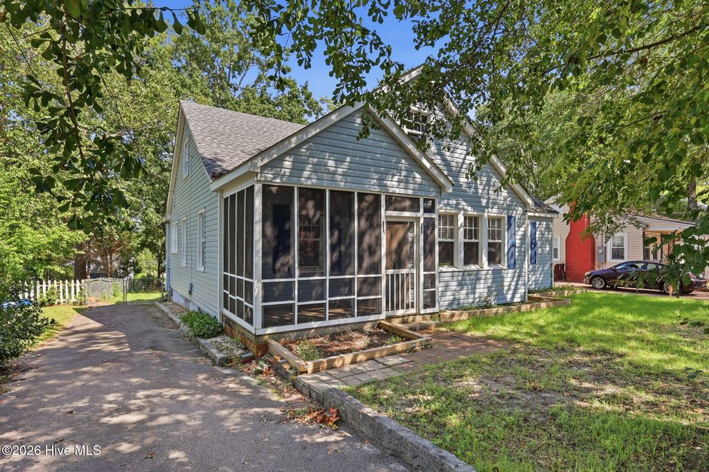 404 Pearl Street, Fayetteville, NC 28303