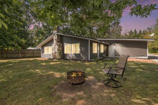 66907 Winding River Road, Constantine, MI 49042