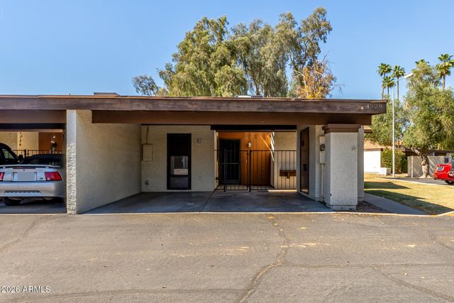 4529 W MCLELLAN Road, Glendale, AZ 85301