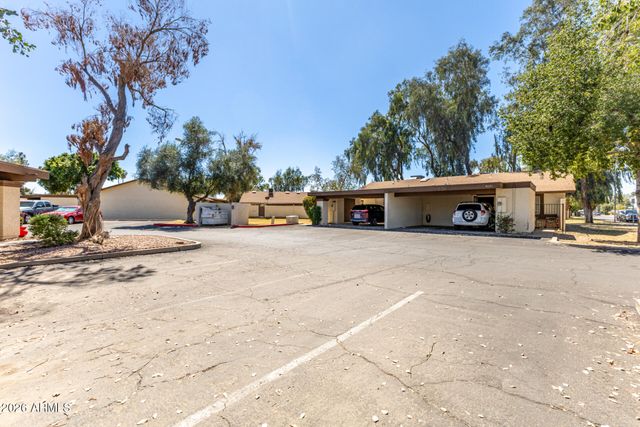 4529 W MCLELLAN Road, Glendale, AZ 85301