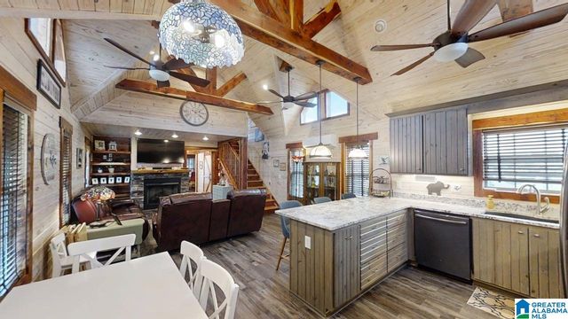 210 COUNTY ROAD 2030, Crane Hill, AL 35053