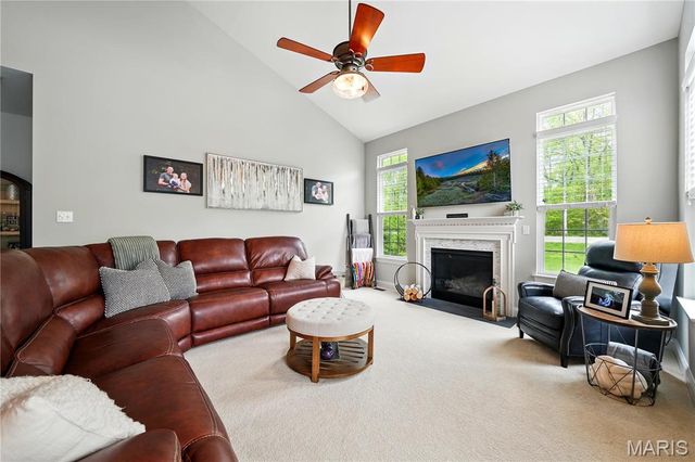 204 Grayleaf Court, O'fallon, MO 63385