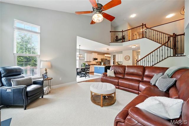 204 Grayleaf Court, O'fallon, MO 63385