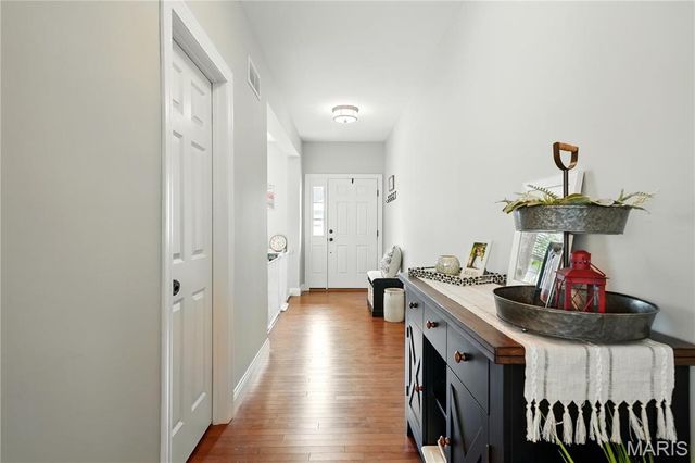 204 Grayleaf Court, O'fallon, MO 63385