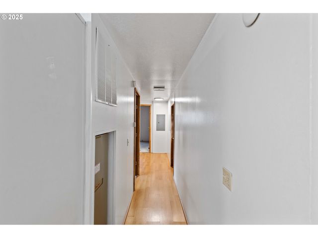 67624 SPINREEL Rd 34B, North Bend, OR 97459