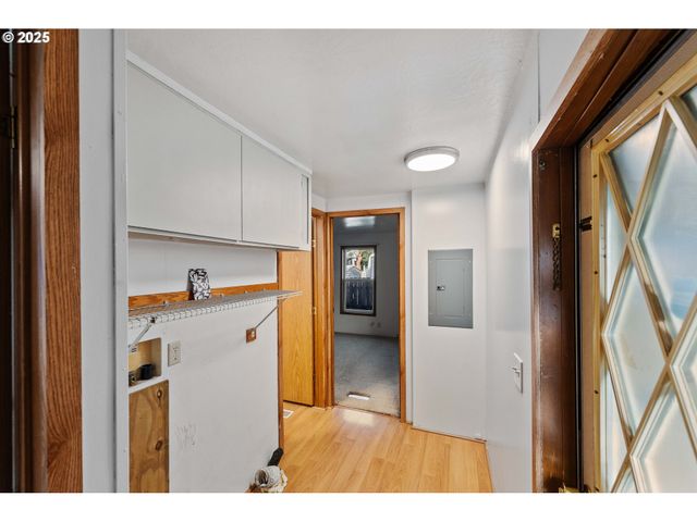 67624 SPINREEL Rd 34B, North Bend, OR 97459