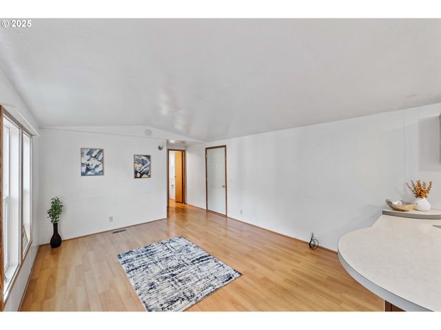 67624 SPINREEL Rd 34B, North Bend, OR 97459