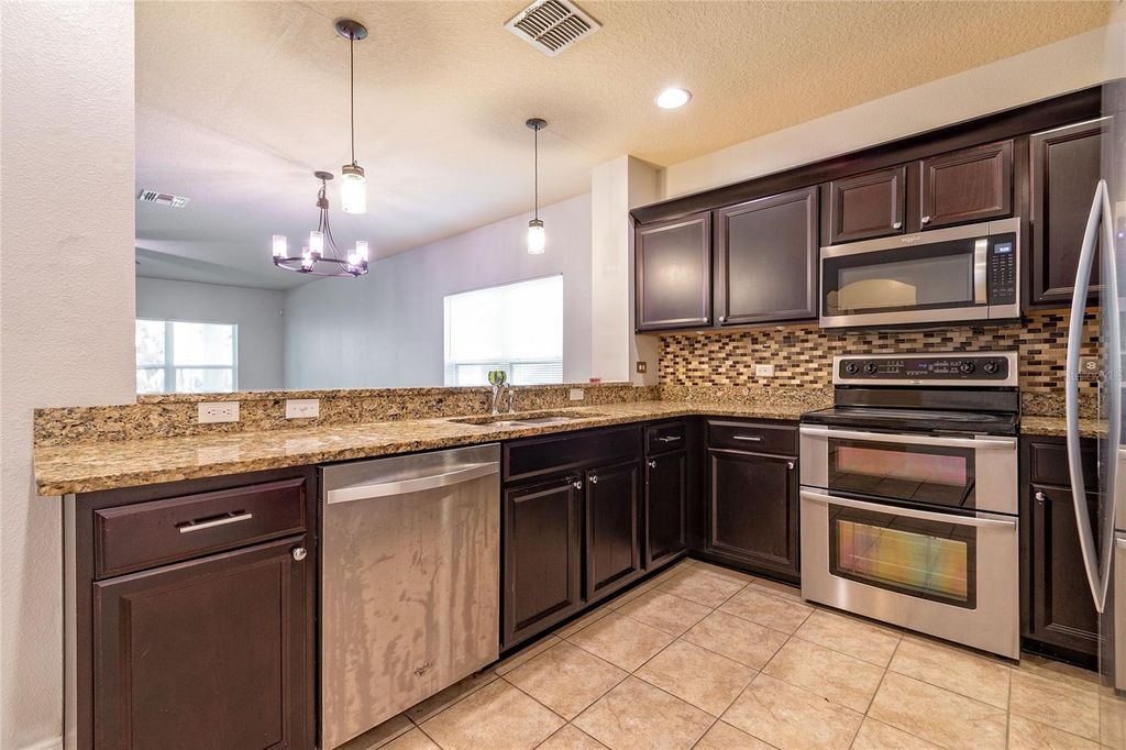 Image 13 of property listing at 1210 BASSANO WAY, Orlando, FL 32828