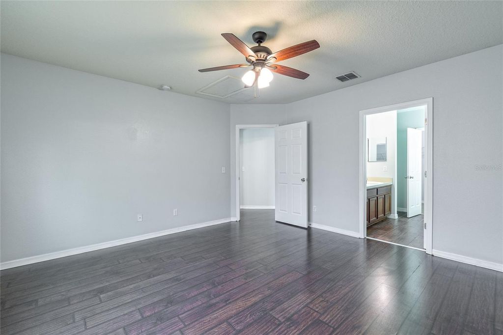 Image 20 of property listing at 1210 BASSANO WAY, Orlando, FL 32828
