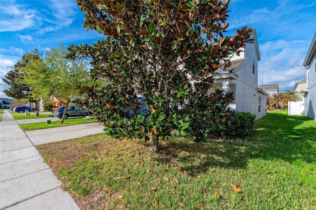Image 3 of property listing at 1210 BASSANO WAY, Orlando, FL 32828