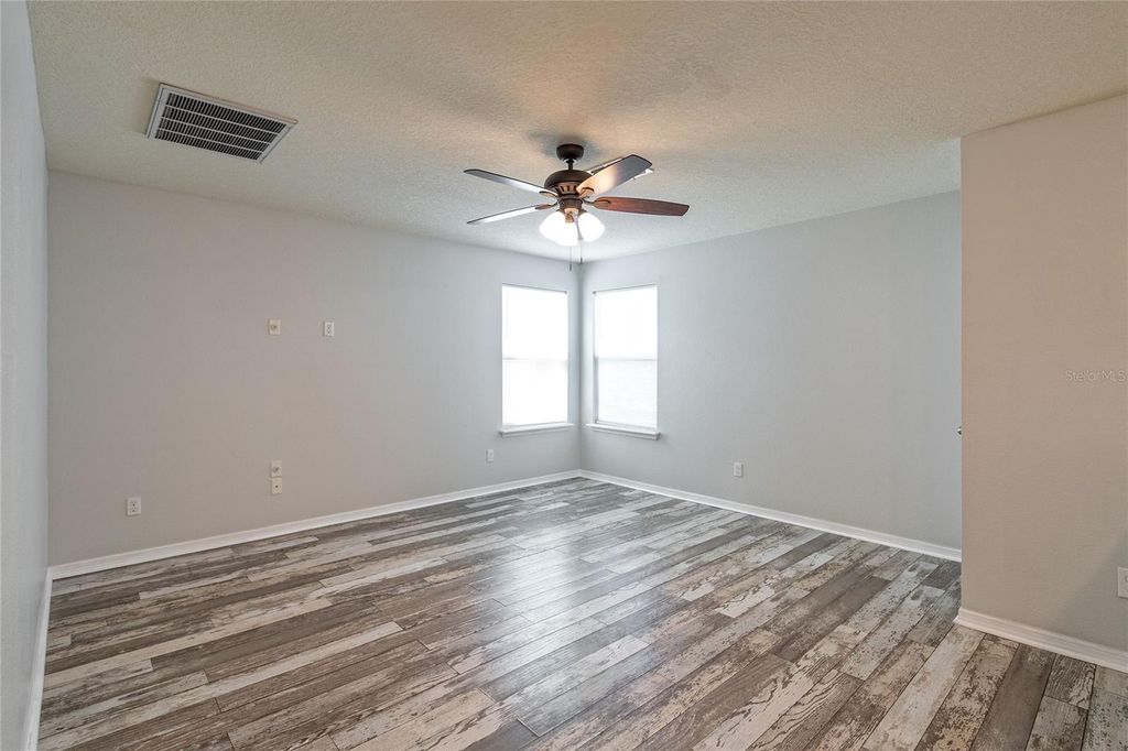 Image 25 of property listing at 1210 BASSANO WAY, Orlando, FL 32828