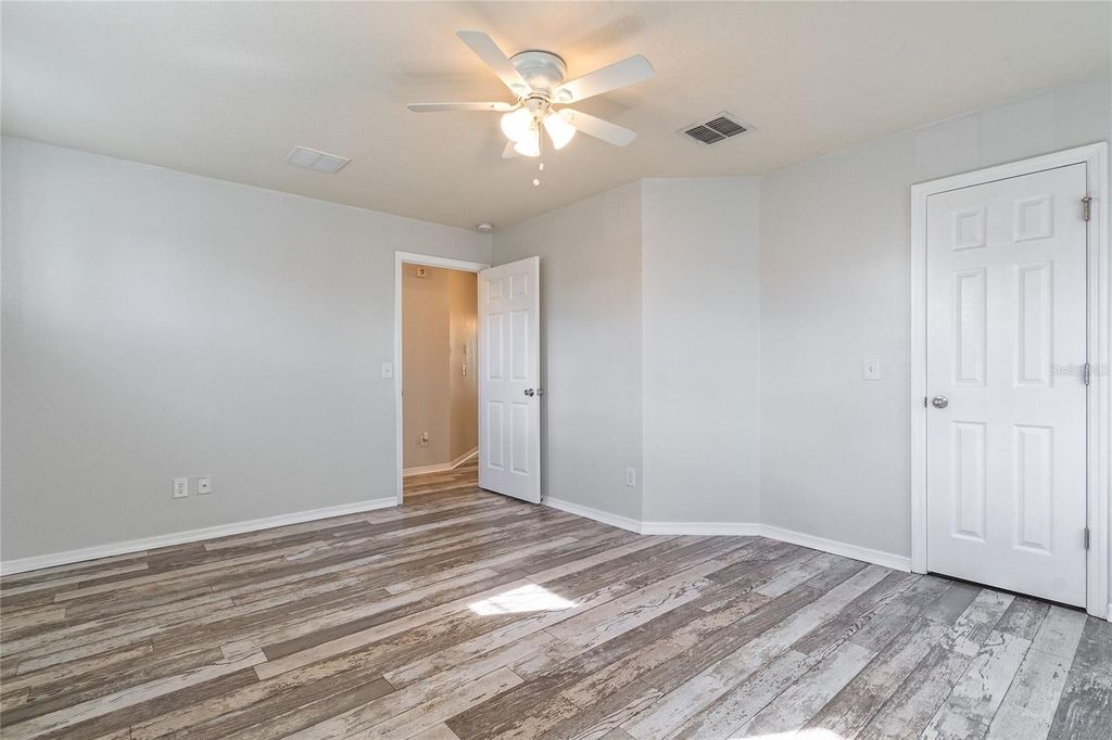 Image 28 of property listing at 1210 BASSANO WAY, Orlando, FL 32828