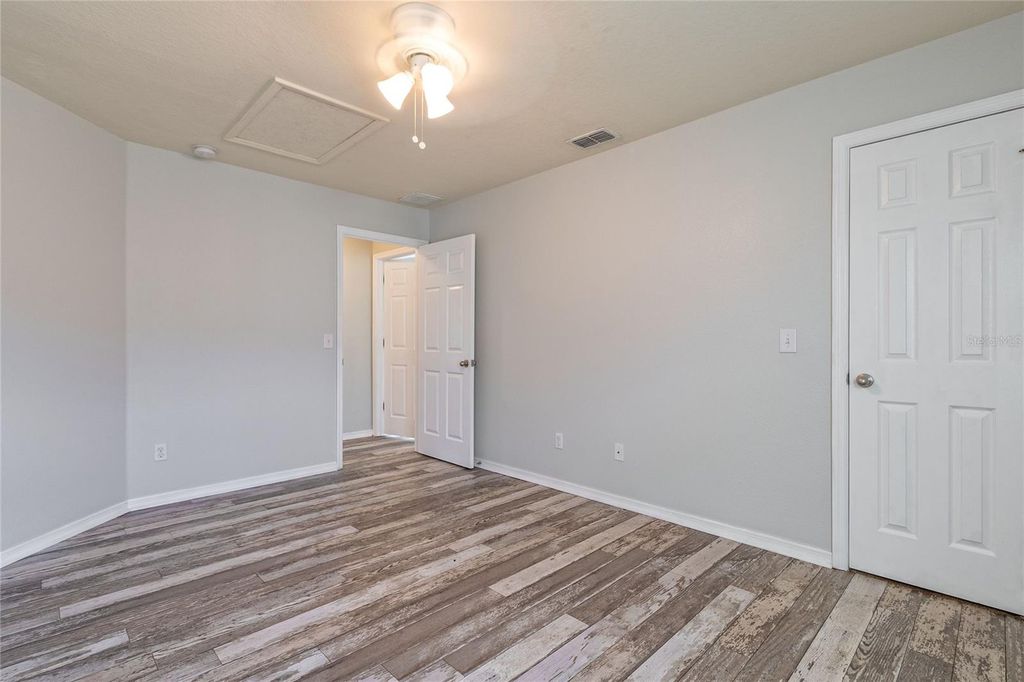 Image 32 of property listing at 1210 BASSANO WAY, Orlando, FL 32828