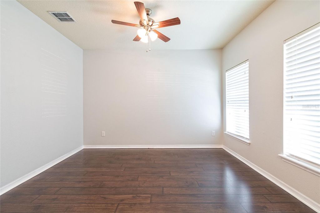 Image 9 of property listing at 1210 BASSANO WAY, Orlando, FL 32828