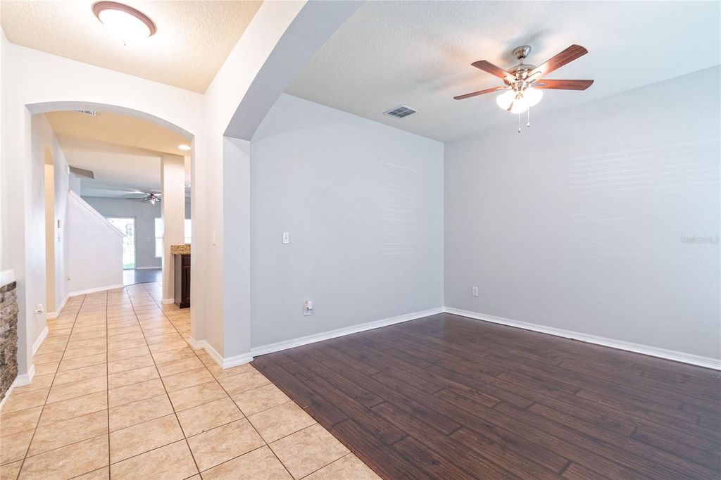 Image 10 of property listing at 1210 BASSANO WAY, Orlando, FL 32828