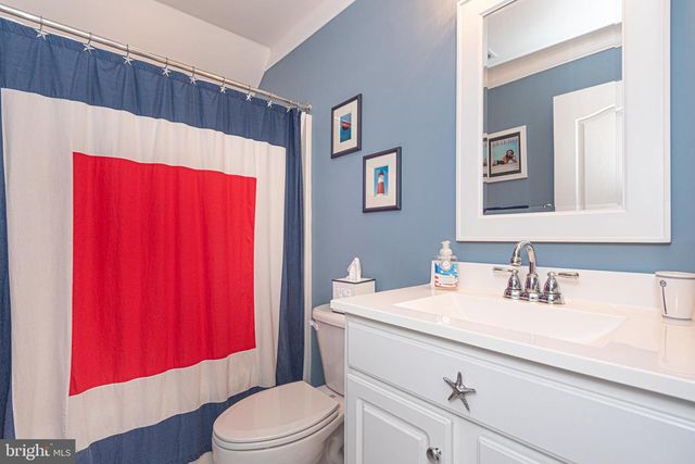 1 COLUMBIA AVE, Ocean Pines, MD 21811